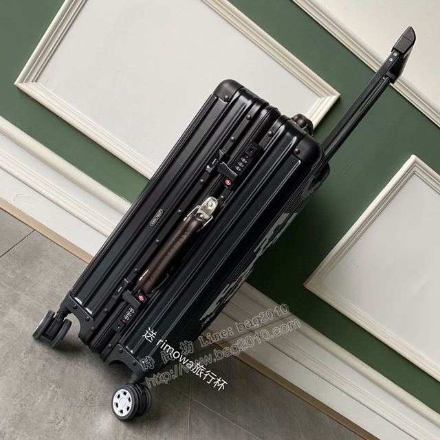 Rimowa拉杆箱 90021 off-white聯名 減速帶＋箭頭圖案 日默瓦拉箱 行李箱xzx1023